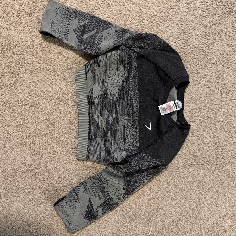 Gymshark Men's Geometric Black and Gray Crewneck Sweater